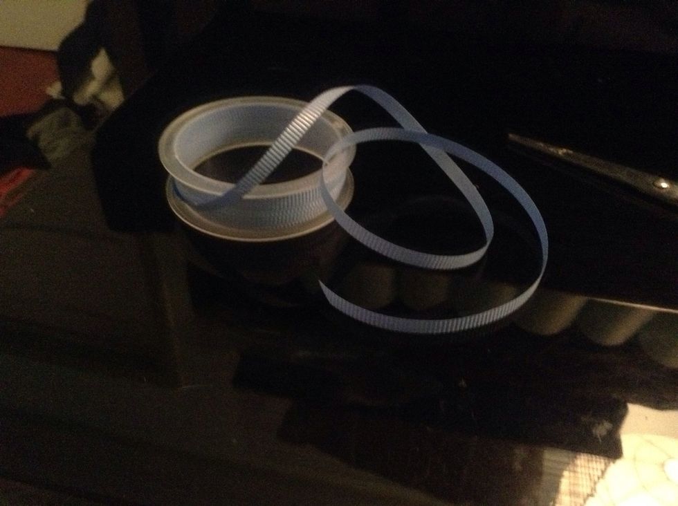 This is optional. Adding curling ribbon makes it more decorative.