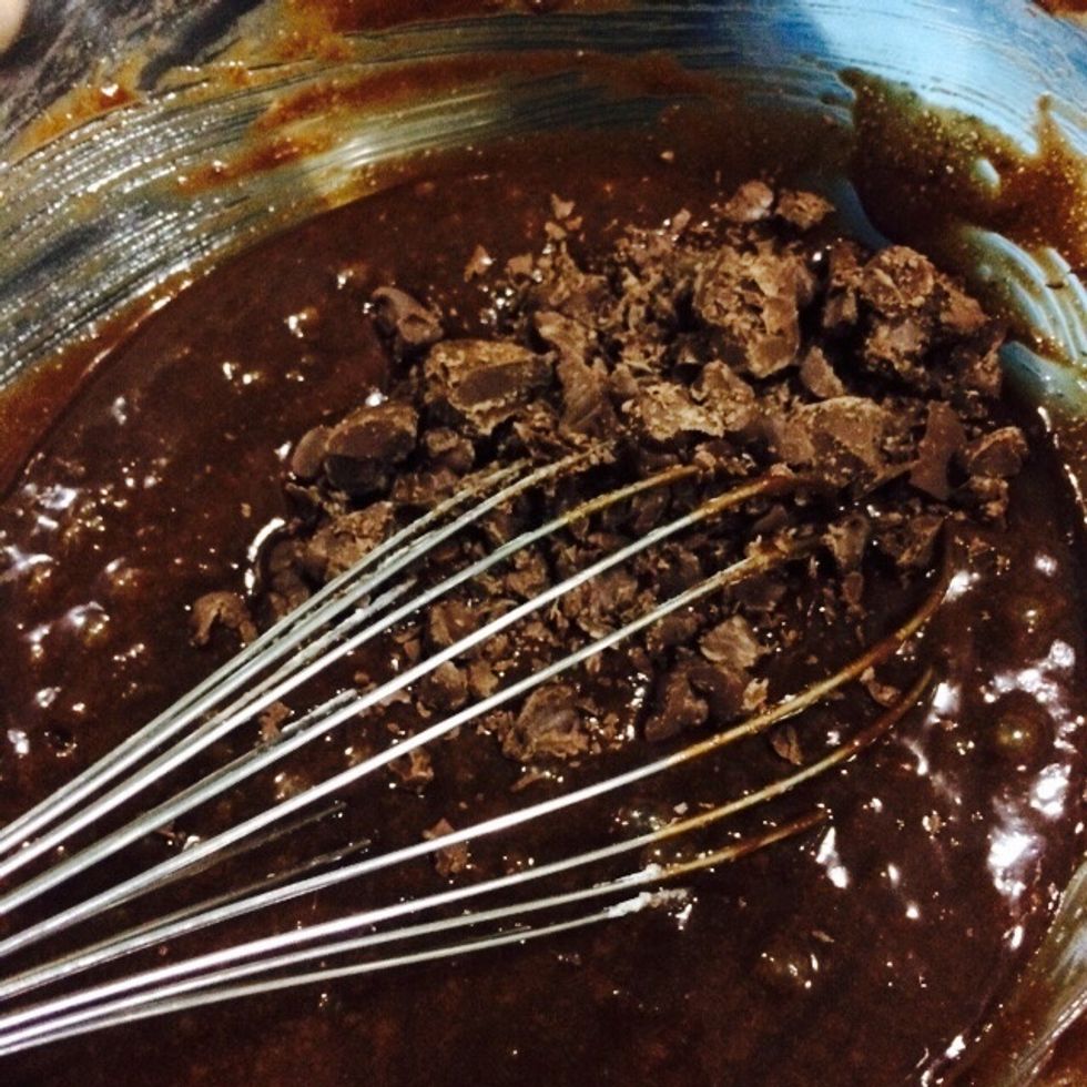 This is optional (but would a little more chocolate really hurt \ud83d\ude1c) but you could add chocolate chips - making sure never to overmix. I ran out of choc chips so I added chopped chocolate.