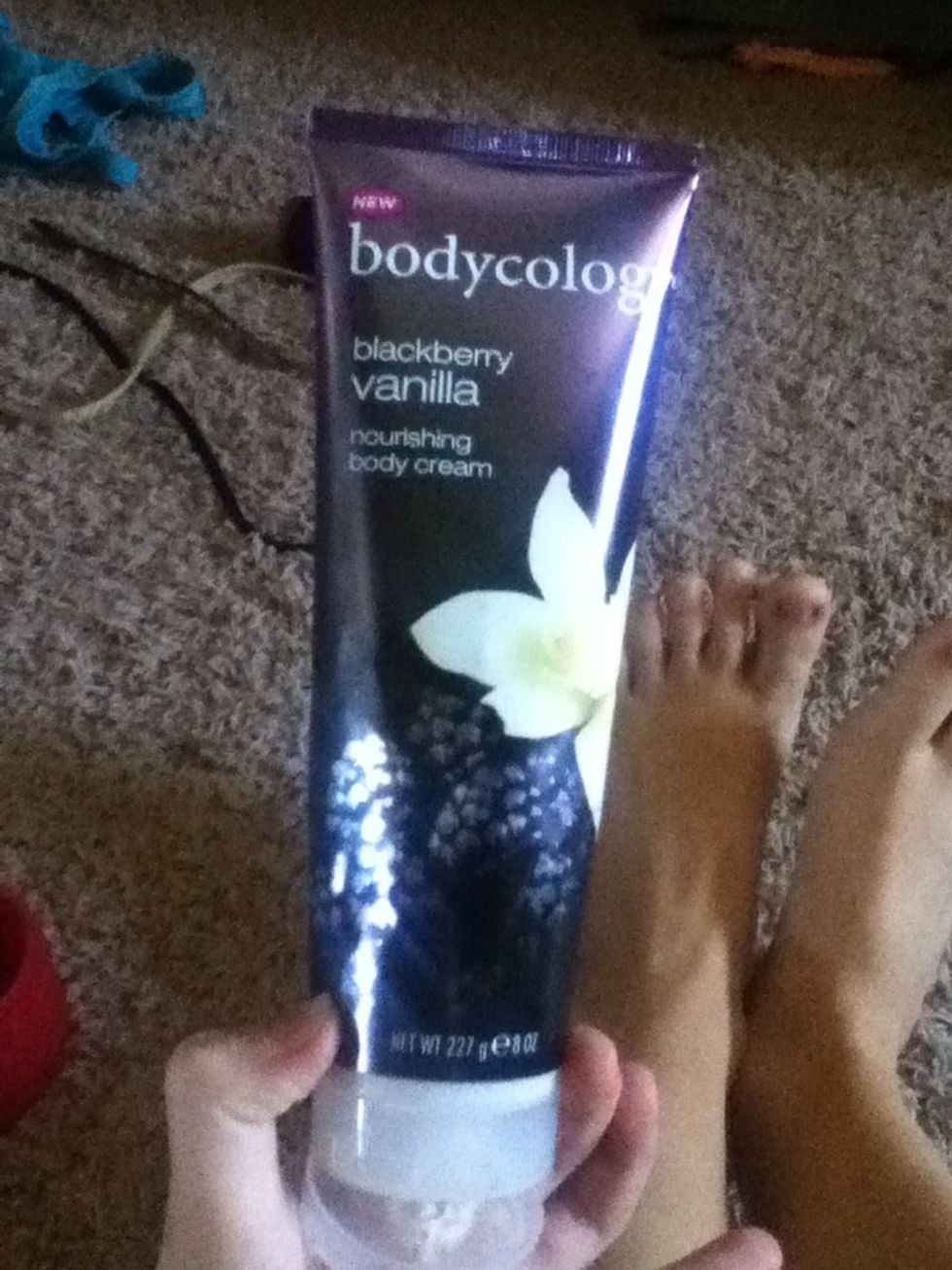 This is optional however I suggest it. It's similair to applying moisturizer before foundation. By using a lotion before the sunless tanner you create a smooth vase for easy application!