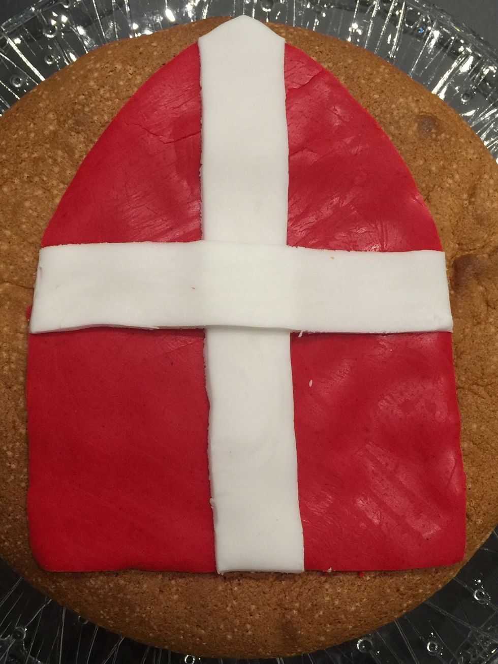 This is the almost flag of the savoi duchy at that time. And, This would have been the presentation of this cake