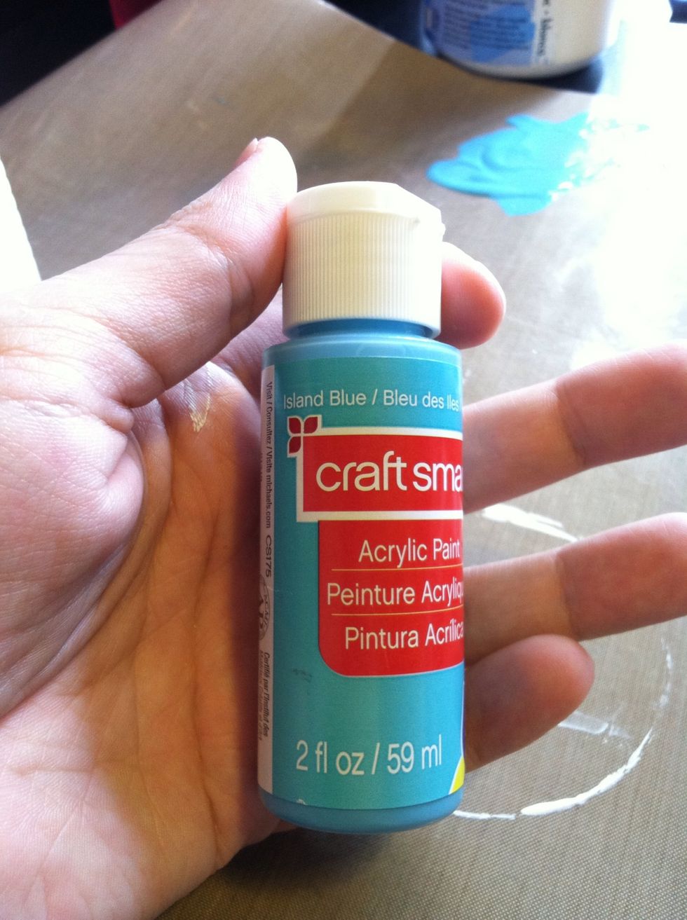 This is the blue I used on the inside of the can. I think navy blue or coral would look amazing as well!