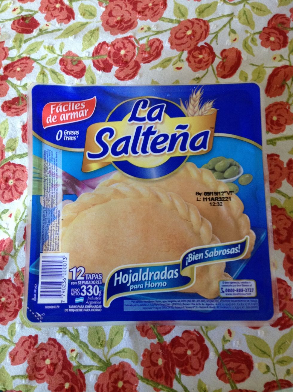 This is the brand I'm using today. It comes in precut circles, 12 to a package. Whichever puff pastry you end up using, you want to first make sure that  the dough is defrosted.