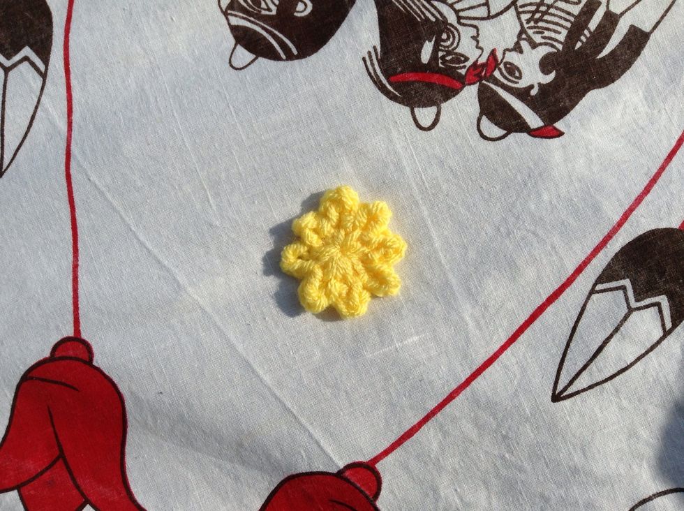 This is the centre of your flower. Now you're ready for the next step.