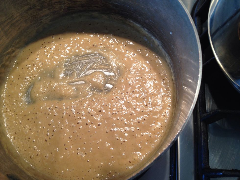 This is the colour after 3 minutes. This will add colour and a light nut like taste to your gravy. Add liquid while whisking and bring to boil.