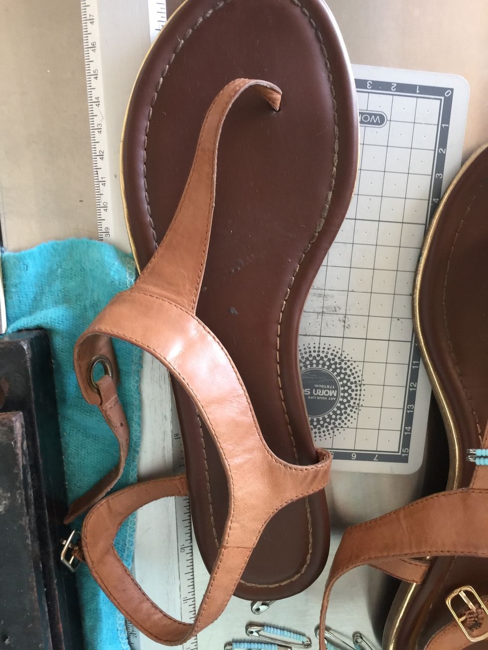 This is the cuir sandal I will be remaking or style