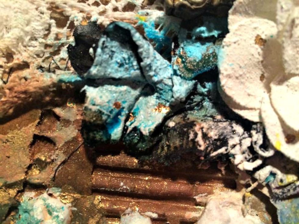 This is the gathered fabric, covered in Stucco, then misted with Waimea Bay, and Gold. See how the color is different on top of the Stucco. I love how it looks so creamy.