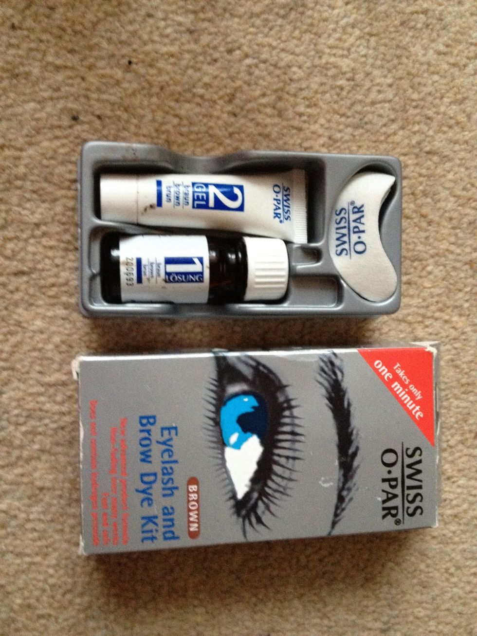This is the kit I use. I'm using brown because i'm blonde and black eyebrows just looks weird on me. If you want to do a patch test, be my guest. I didn't. because I'm double 'ard I know Tisk Tisk!