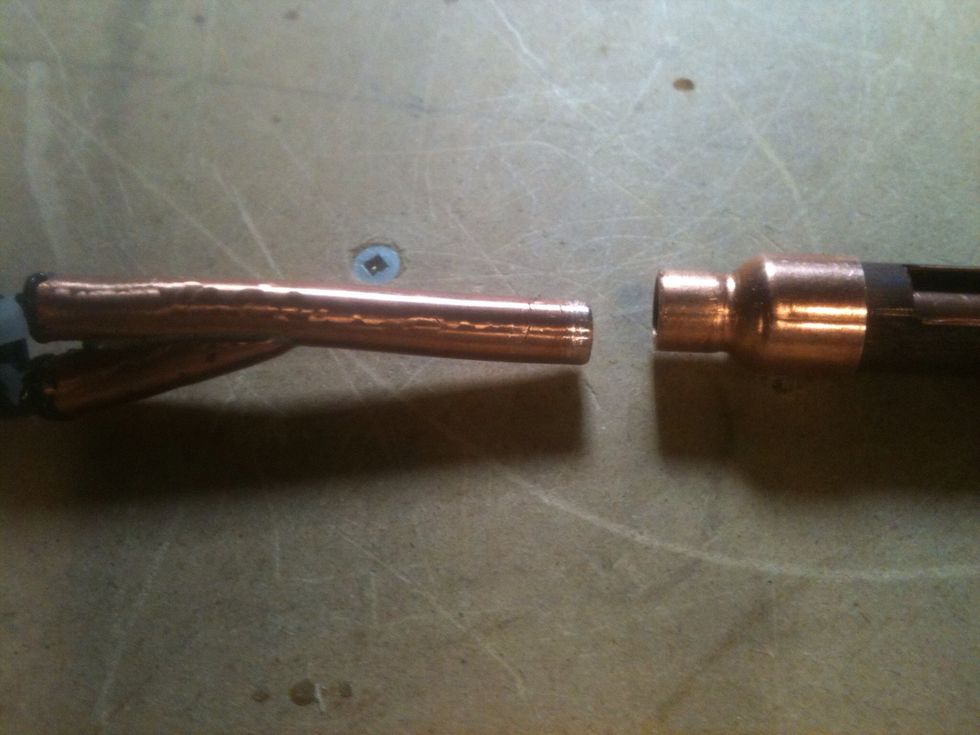 This is the other pipe that is attached to the air pump, that will fit in the other side of the reducer. My pump had two air holes so i rigged up a couple pieces of copper to recieve the two hoses.