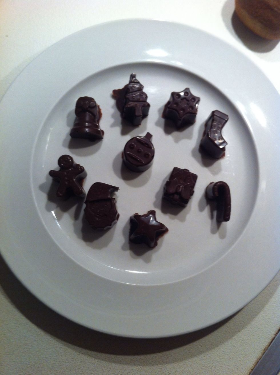 This is the result of the Christmas coconut-black chocolates