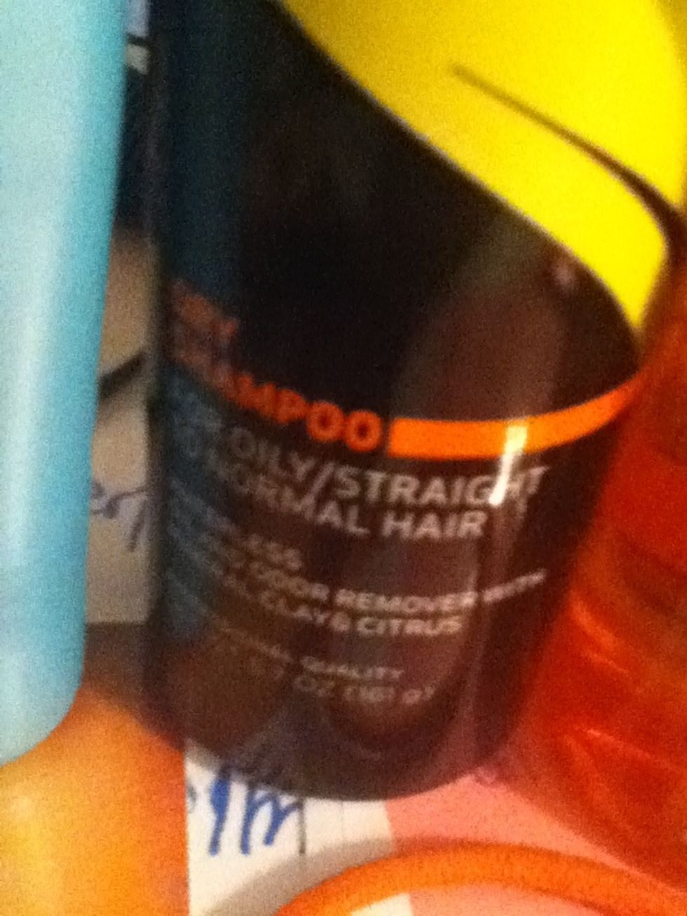 This is the same bottle as the last one it shows you what it does. It is a dry shampoo.