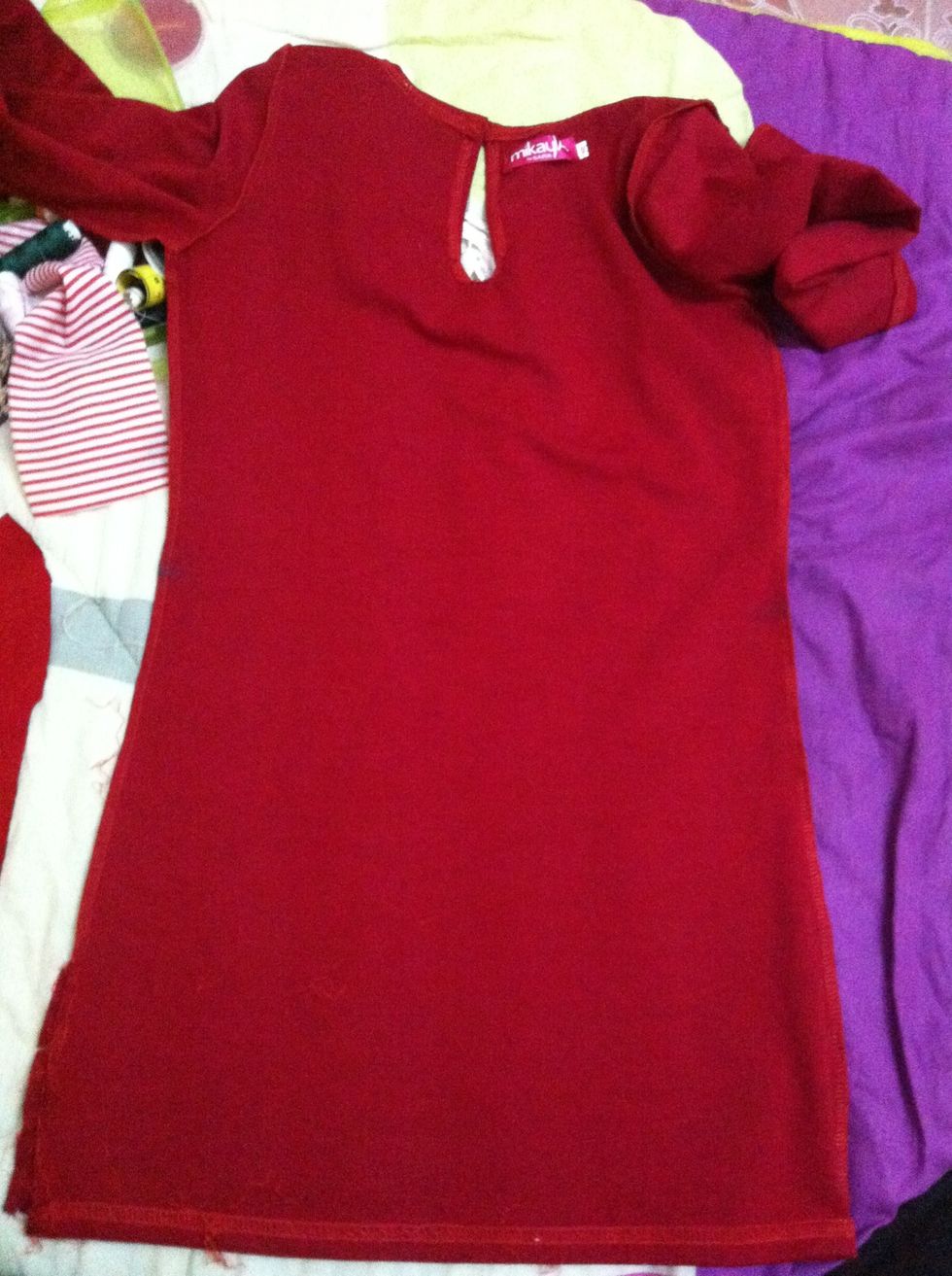 This is the shirt that I've never used before because it is so tight. I bought it on sale (RM15) thats why
