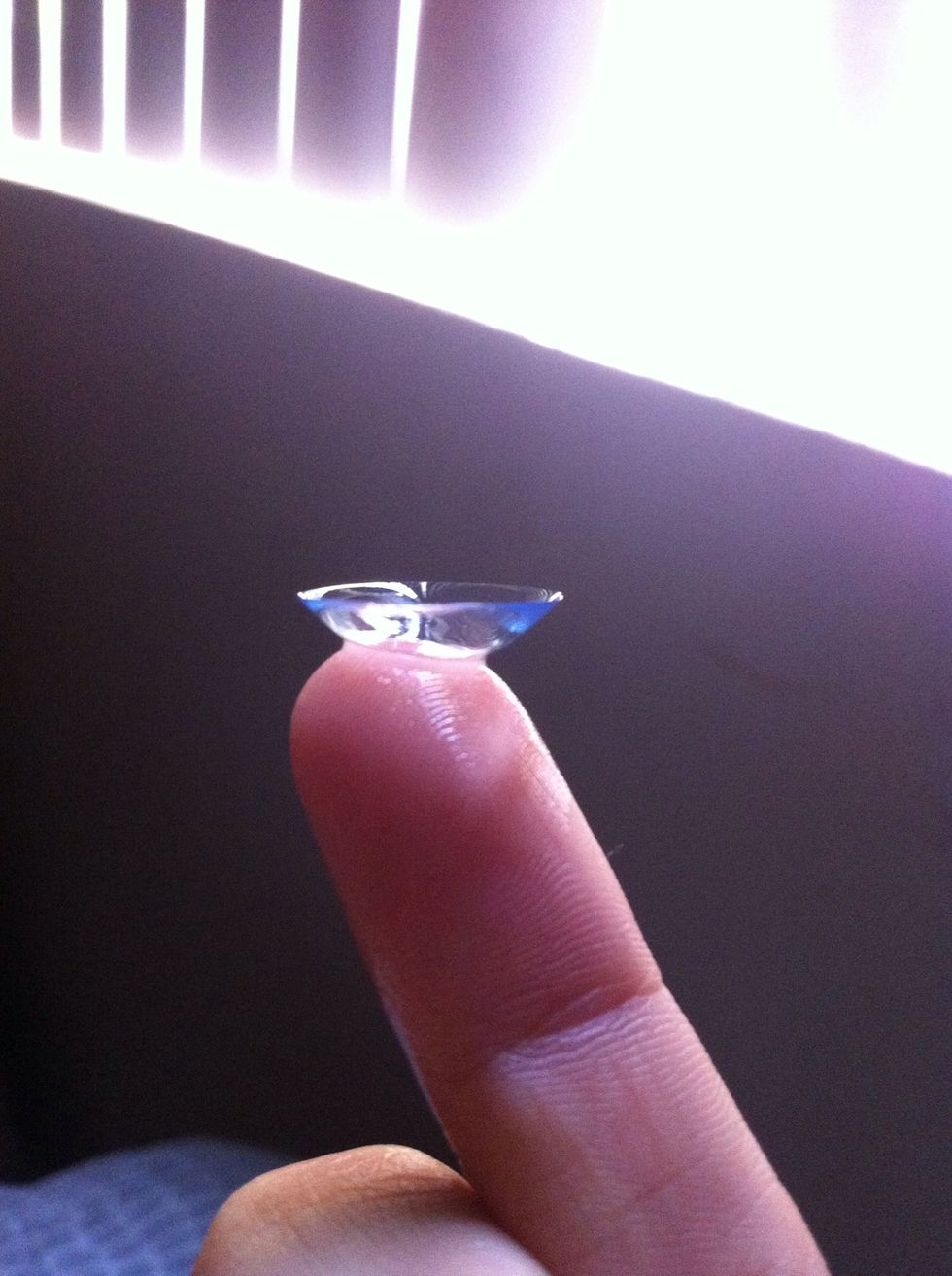 This is the WRONG side. It is slightly different from the previous picture. It's shape is bowl-like but flares out. Sort of like a bowl being flattened out