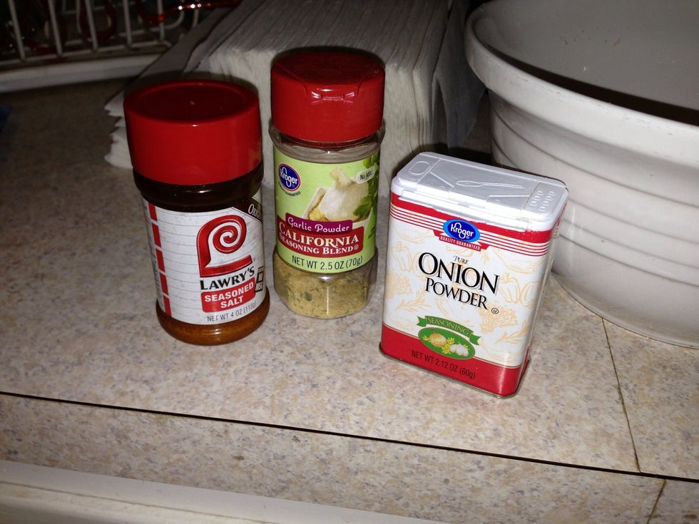 This is what I used to season the chicken. Feel free to use other seasonings.