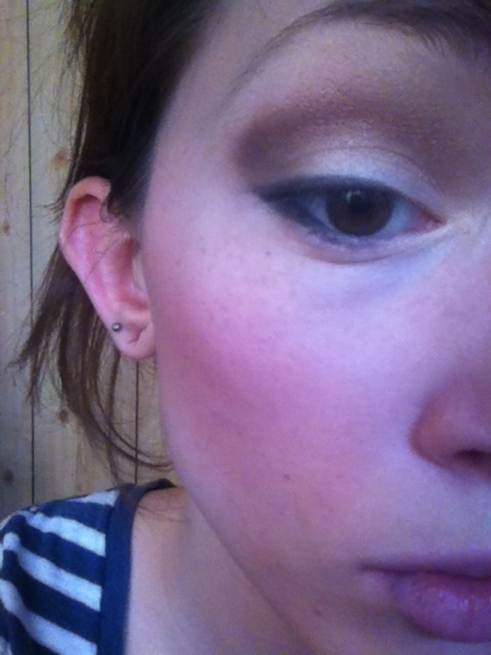 This is what it looks like. I don't use mascara either. Just because.