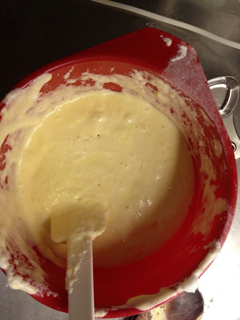 This is what it looks like when the batter is ready. Make sure the batter is smooth without any lumps of eggwhite.