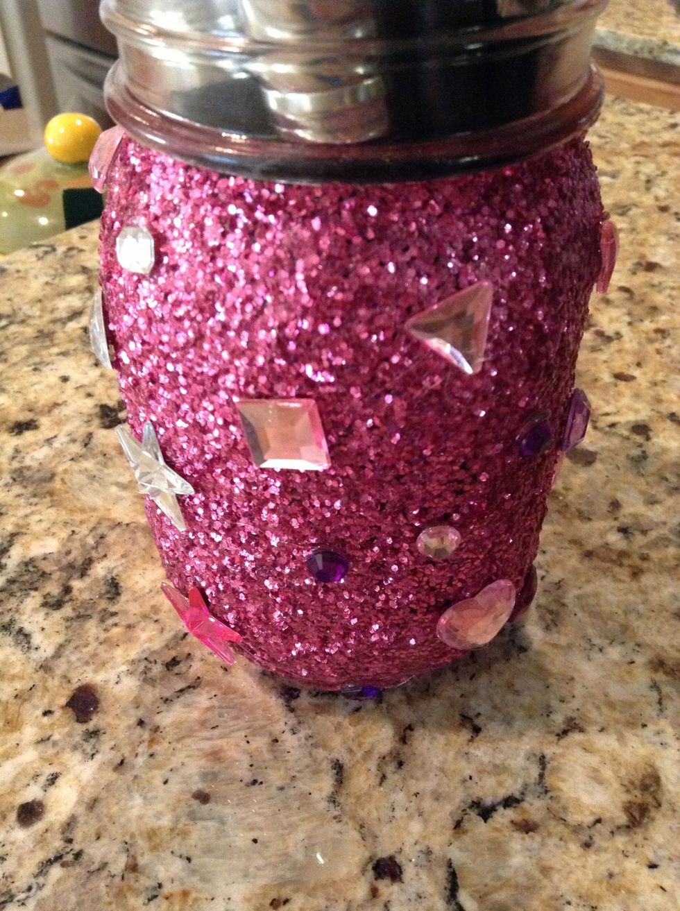 This is what the charger will look like when you are done(: I did the same steps to make this make up brush holder(:!!!
