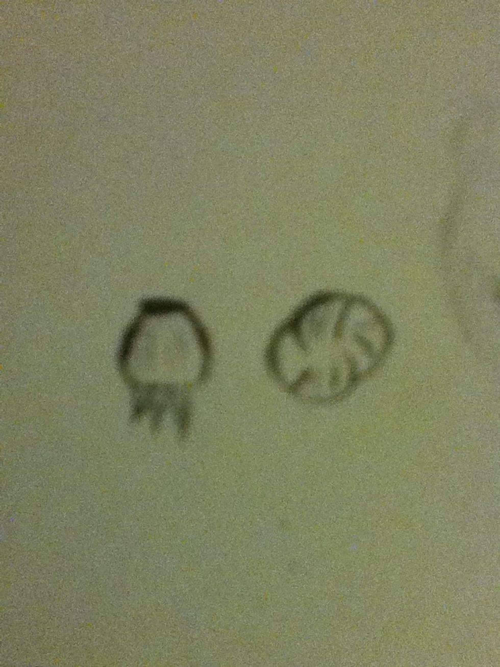 This is what they look like from the back. (I'll add a tutorial for the floppt bun in a little while)