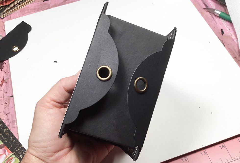 This is what they should look like once attached.