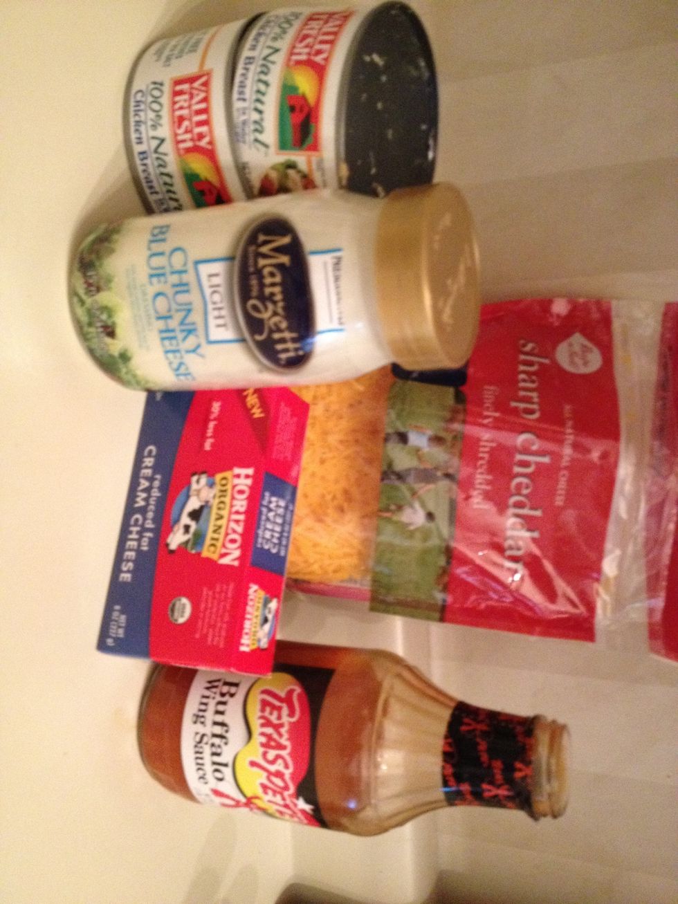 This is what you'll need for this recipe! Before I start, I preheat my oven to 350*F! The prep time is about 5 minutes. The cook time is 30 minutes.