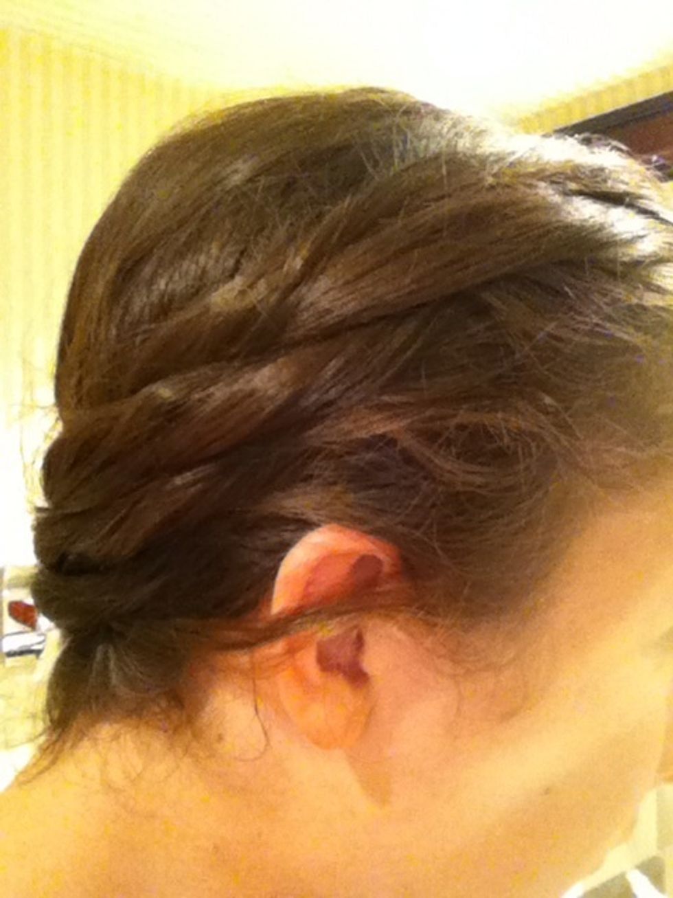 This is what your side twist should look like.