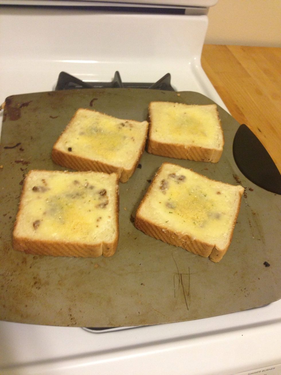 This is what your toast should look like when it's finished.