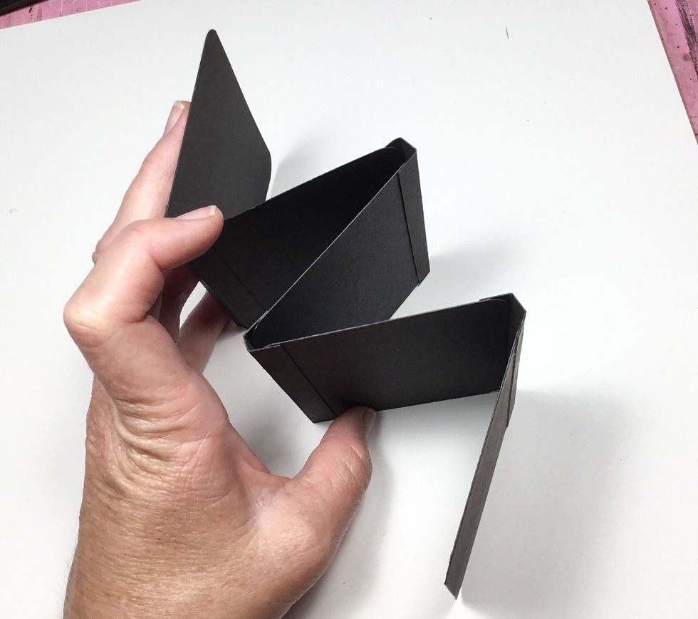 This is when all 5 pages are attached and it should all fold down like a concertina now.