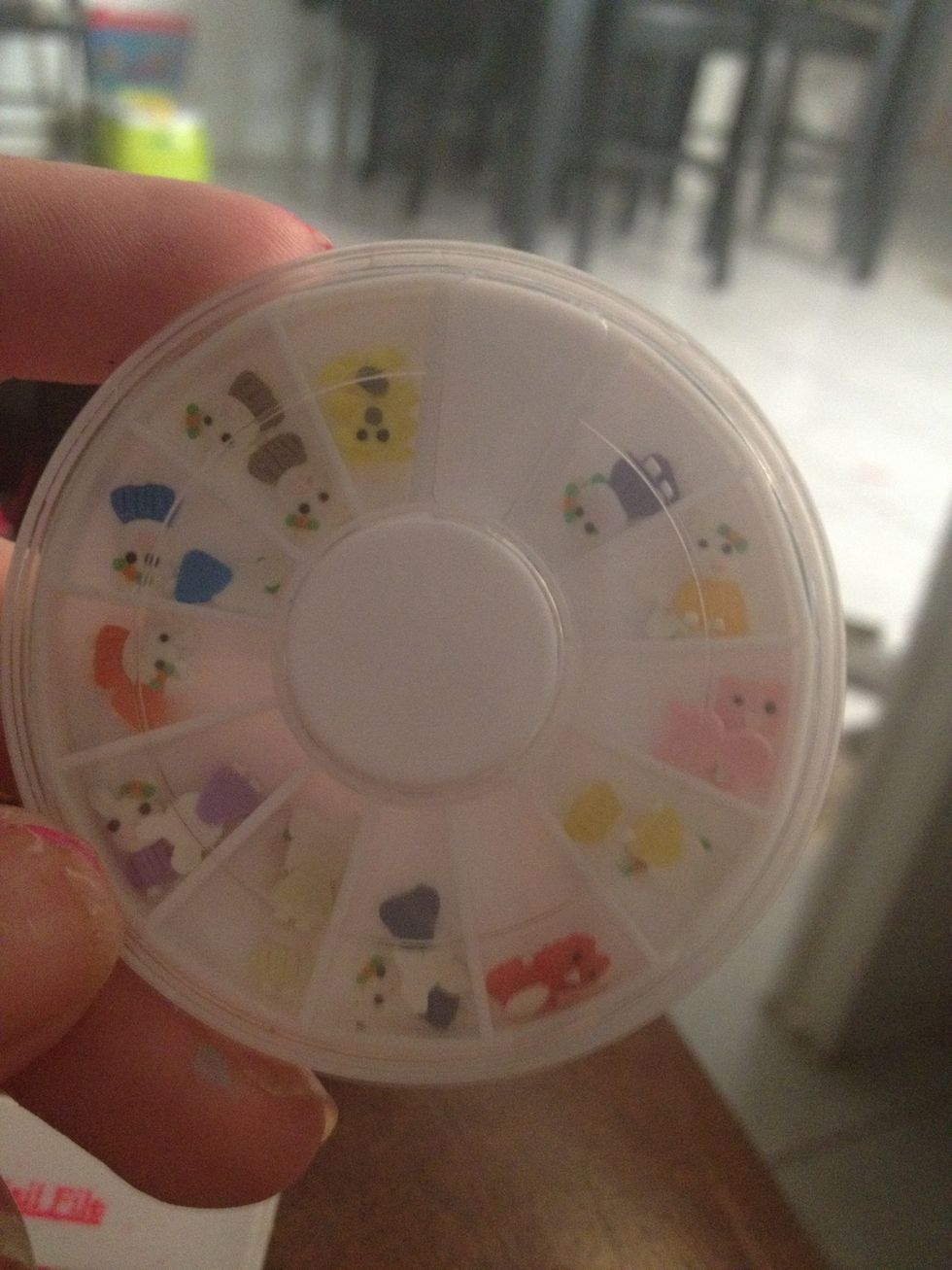 This is where I got my inspiration. Products used you can message me in my Facebook page Www.facebook.com/FabuloCityNails And I will link you where to find these I believe they're only $2