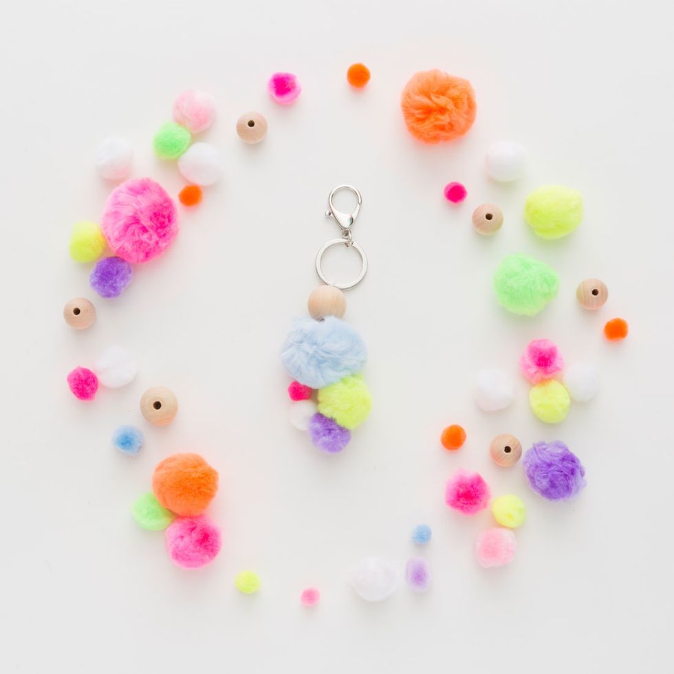 This keychain is ready to go back to school!