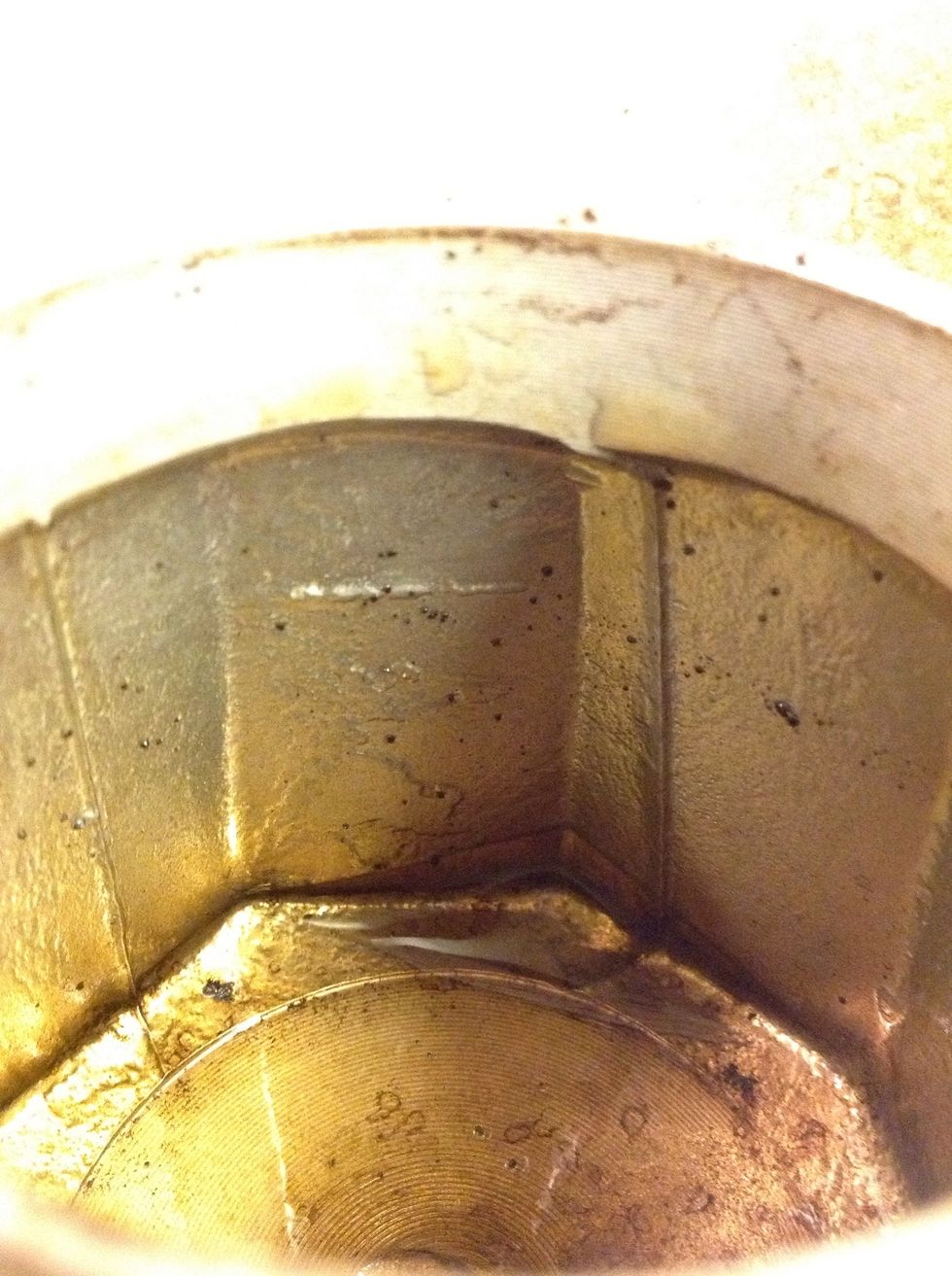 This line(on the back wall) is the water line. Fill the water up to this line. Always make a full pot. If you want less coffee get a smaller pot. This one is a six shot pot.