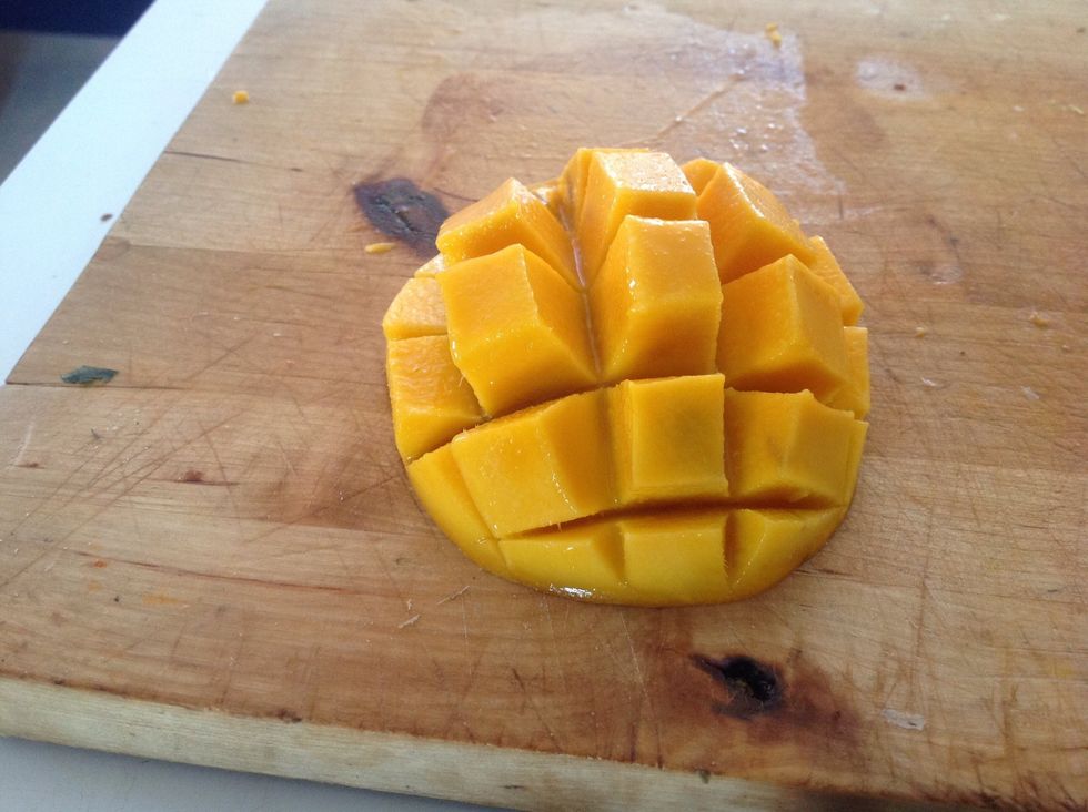 This mango was a bit too ripe for my liking. A greener one would have been better. Yet somehow I don't feel the need to apologize to you about it, seeing as I was the one to eat it. Chill out.