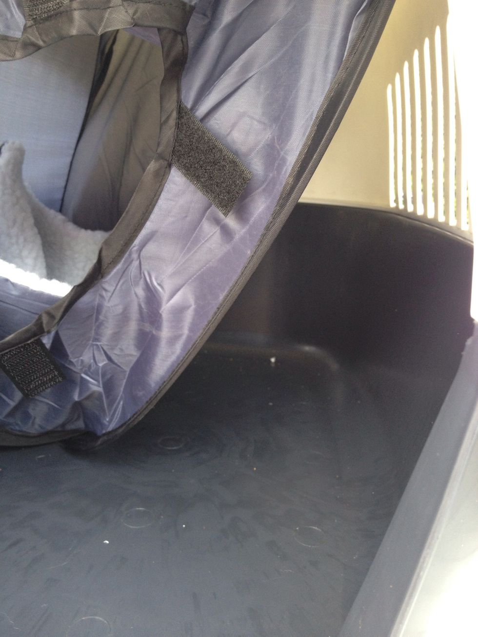 This may sound geeky but just look how much more space you can use! It'll all get covered in poop outside though but the blankets will be safe!