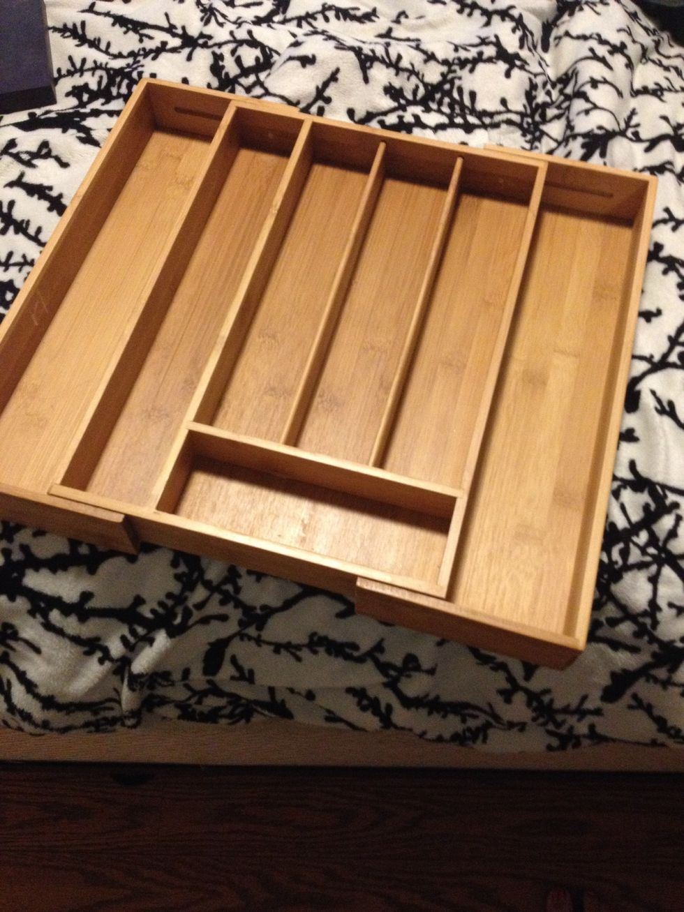 This one can be let out to add 2 extra slots. Depending on how much make up you have you can let out or keep as is, if you happened to purchase one like this.