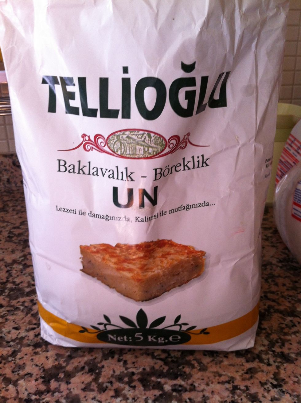 This part is little tricky  you Will put flour untl it gets enough And doesnt  get more . \u0130 Will Show it to you on the next video. Don't Worry :)