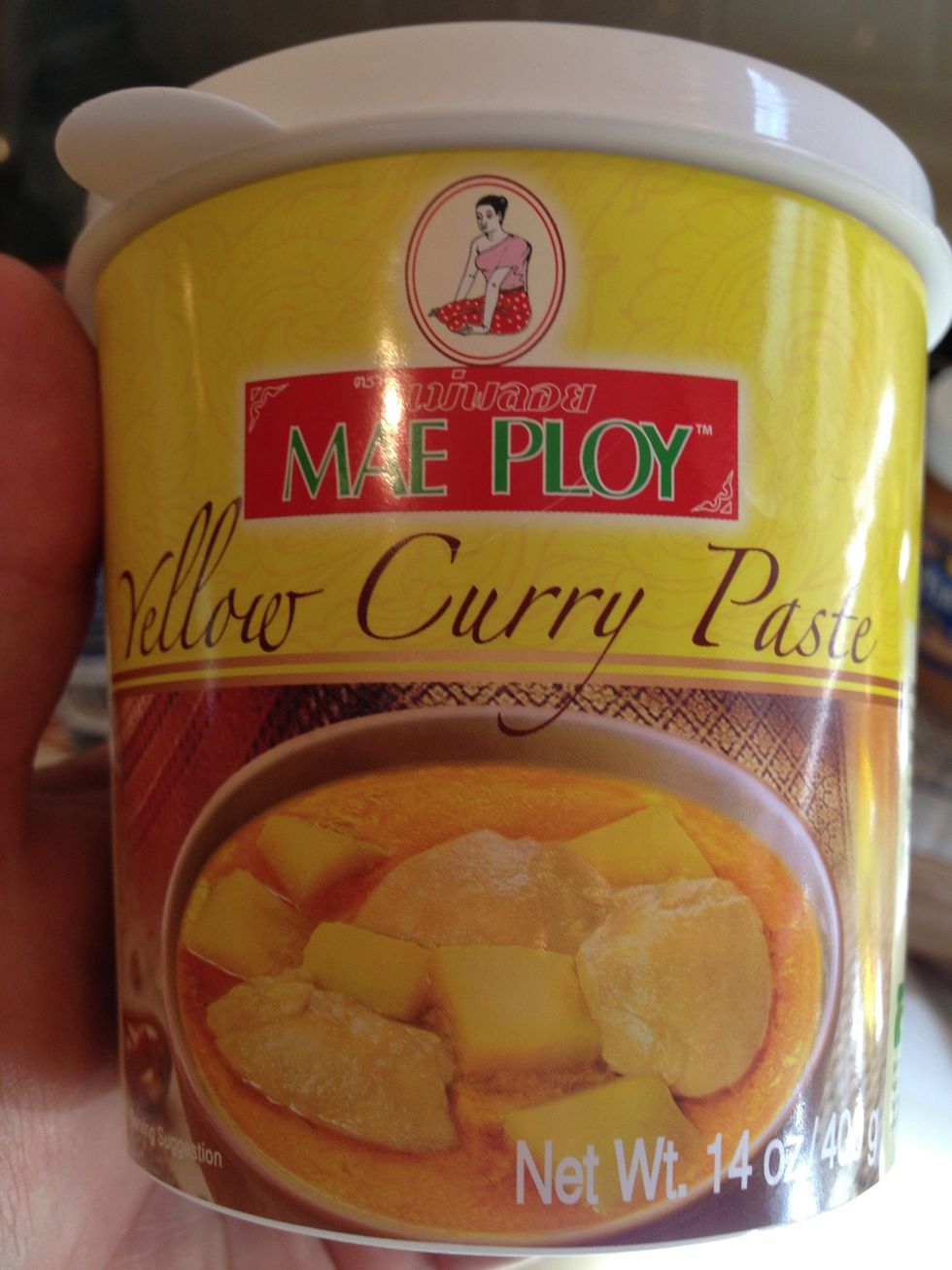 This particular brand and type of curry paste is the only one I found at my Asian grocery, which did not have shrimp in it.
