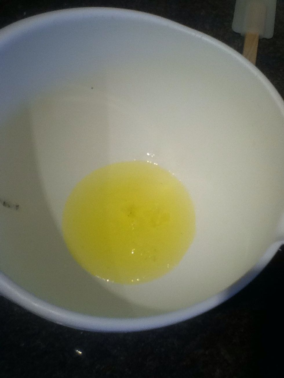 This should leave just the egg whites in the mixing bowl! Be really careful to make sure that no yolk gets in, else the mirangue won't whip! \ud83d\udc95