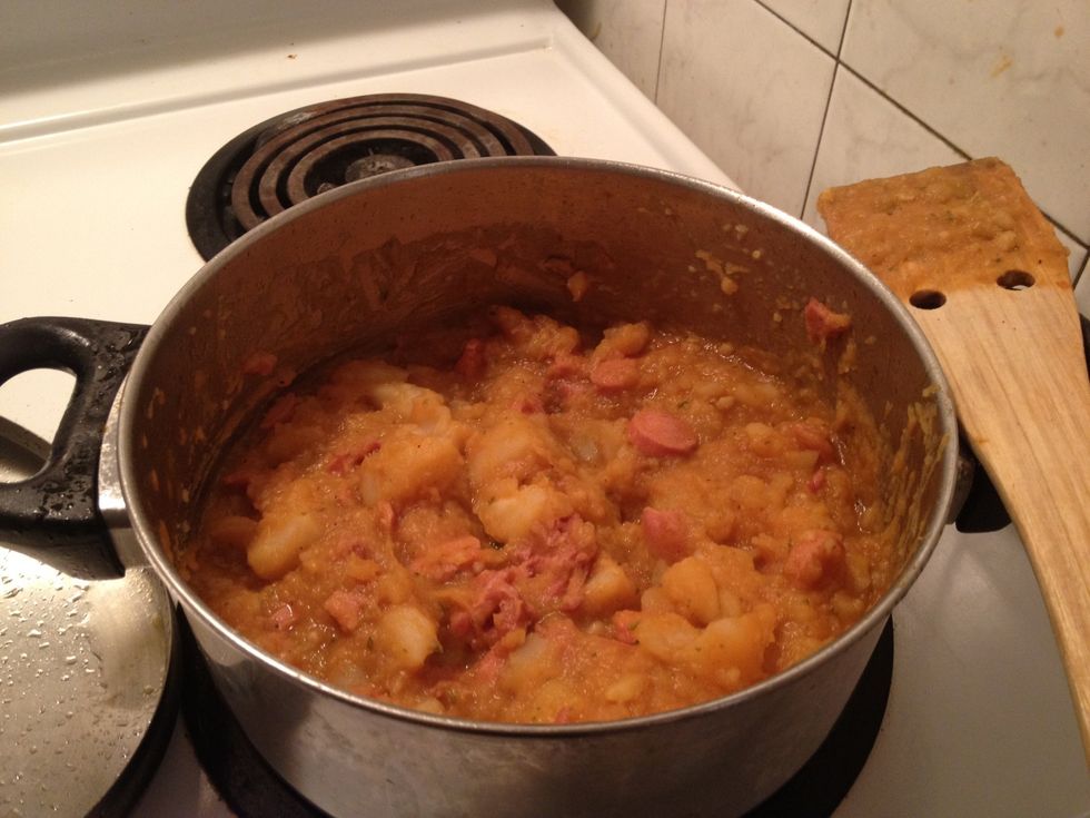 This something you would expect at the end I know it doesn't look the most amazing however as ppl who just passed by said smells good, and now at serving its time to get this grandma's fav food a look