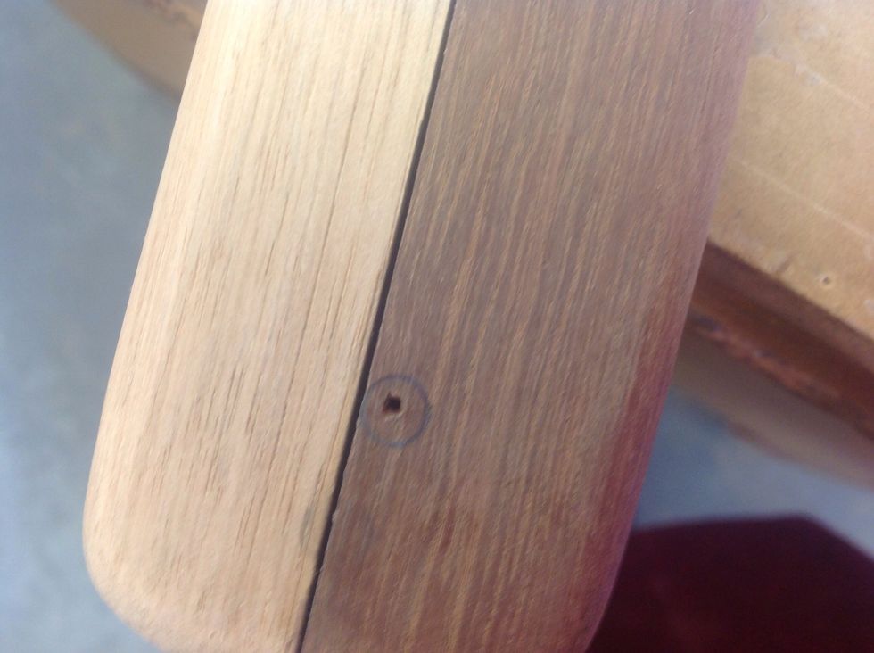 This!! The hole in the middle of the circle is made by pushing a