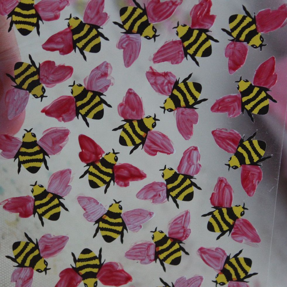 This way I would incorporate the pink onto the Bee's