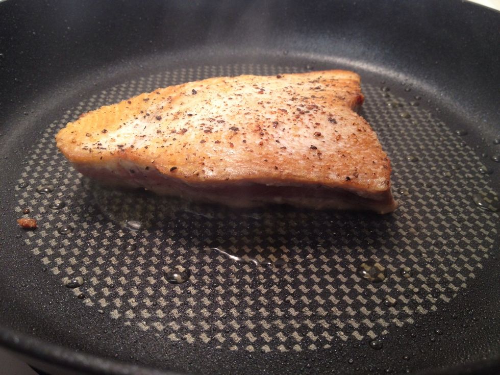 This what a proper sear should look like. Notice the color and crust.