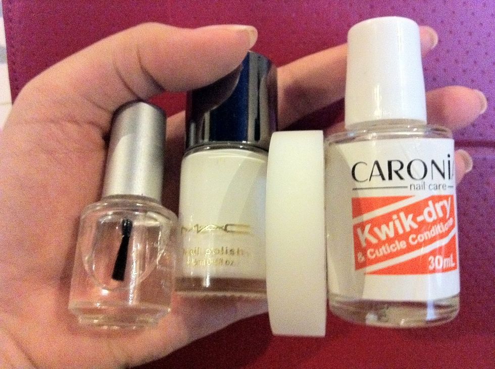 This what u will need! *white nail polish *clear coat *scotch tape *quick dry (optional, its just to make your nails dry faster)