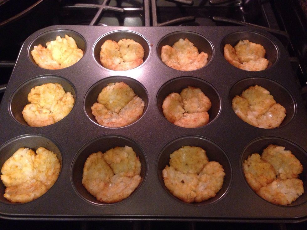 This will form the base of your omelet bite. Put back in oven for 5 more minutes.