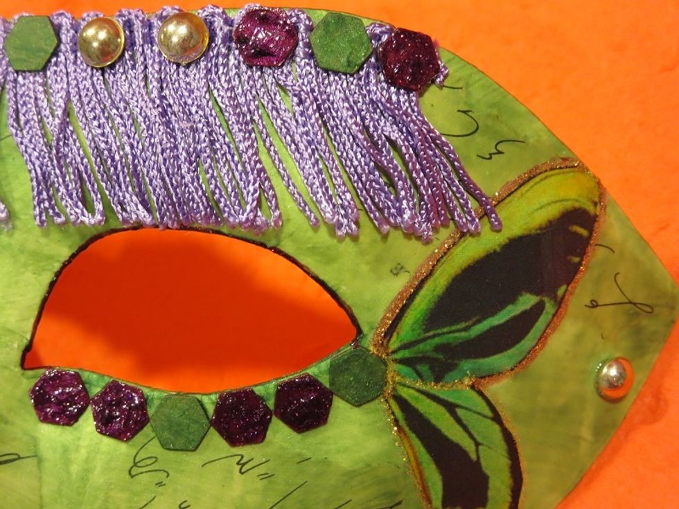 This wonderful ribbon fringe came in one of my Mailbox Muse kits. Sorry, I can't tell you which one because I've had so many. The kits are full of wonderful goodies like this!