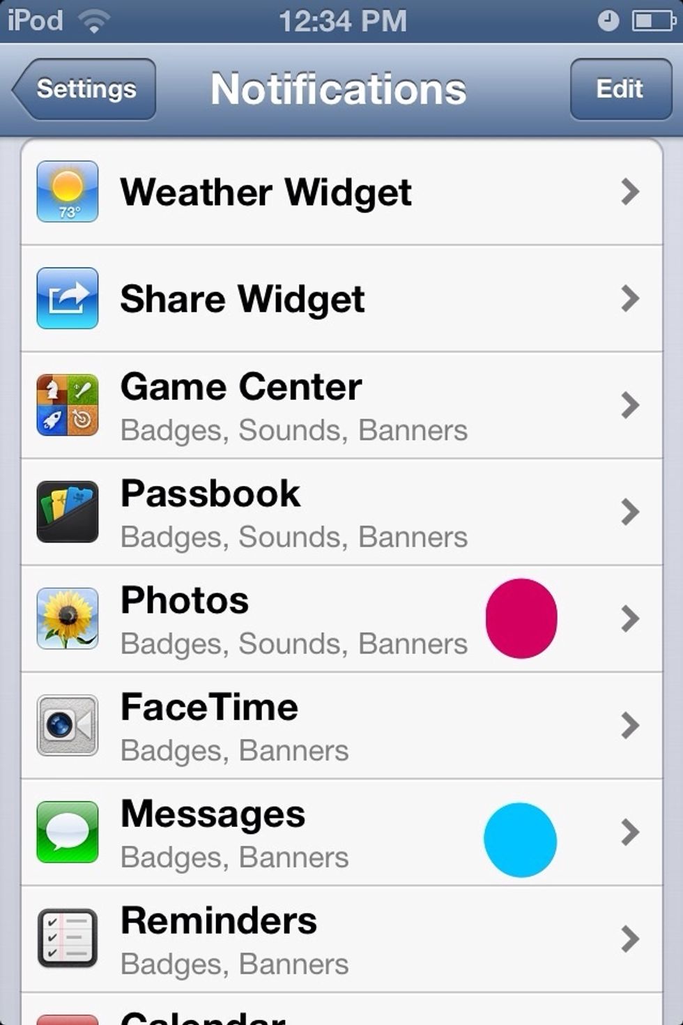 This works on Photos, Messages, and Mail (not pictured). I'm trying Messages.