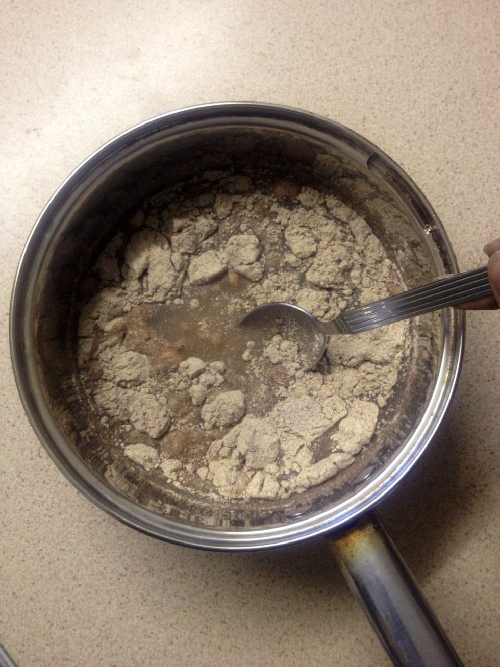 Thoroughly mix the flour