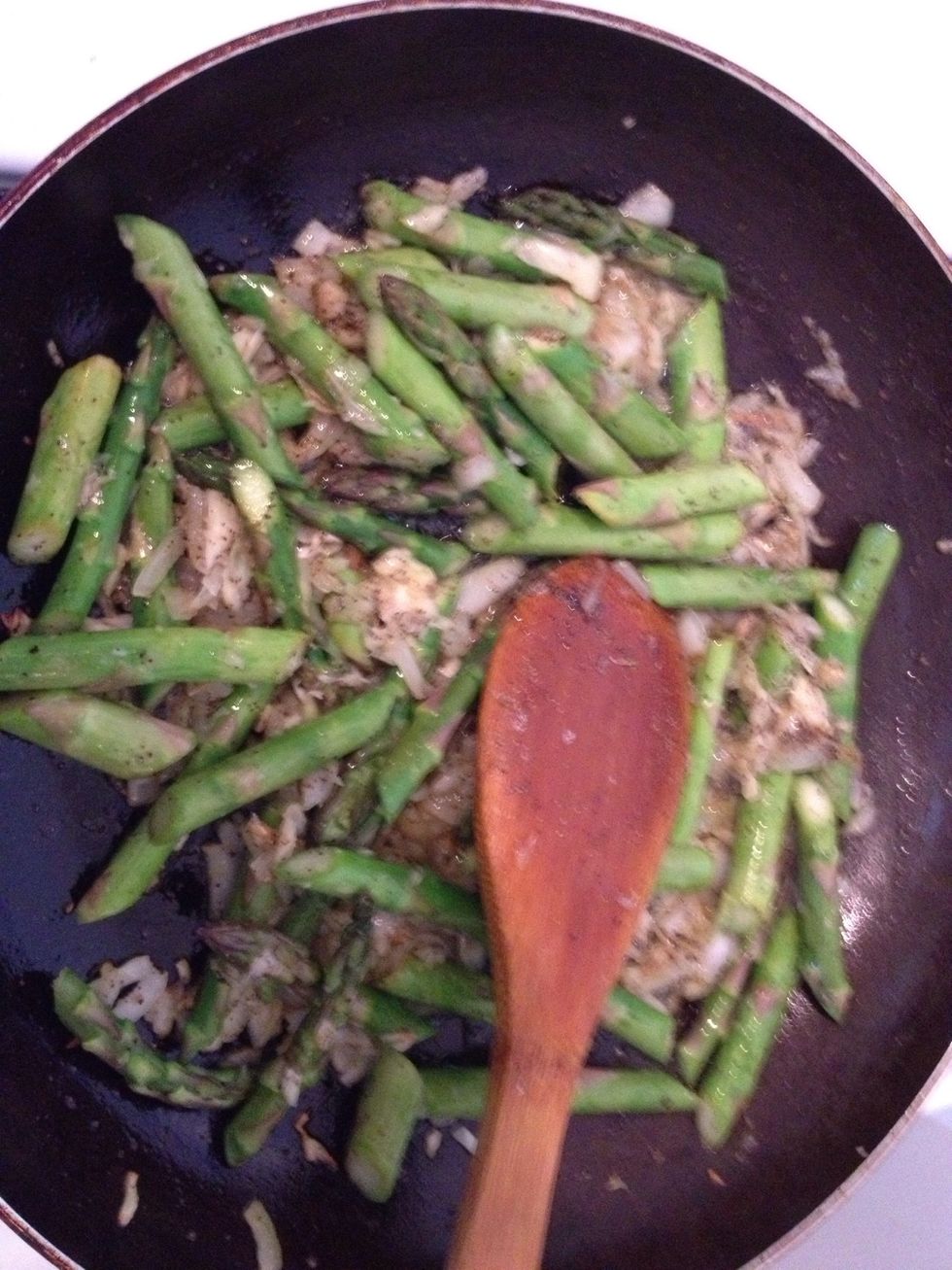 Throw in those asparagus !! I like them close to raw so cooked for about 5 mins, cook like you want it!