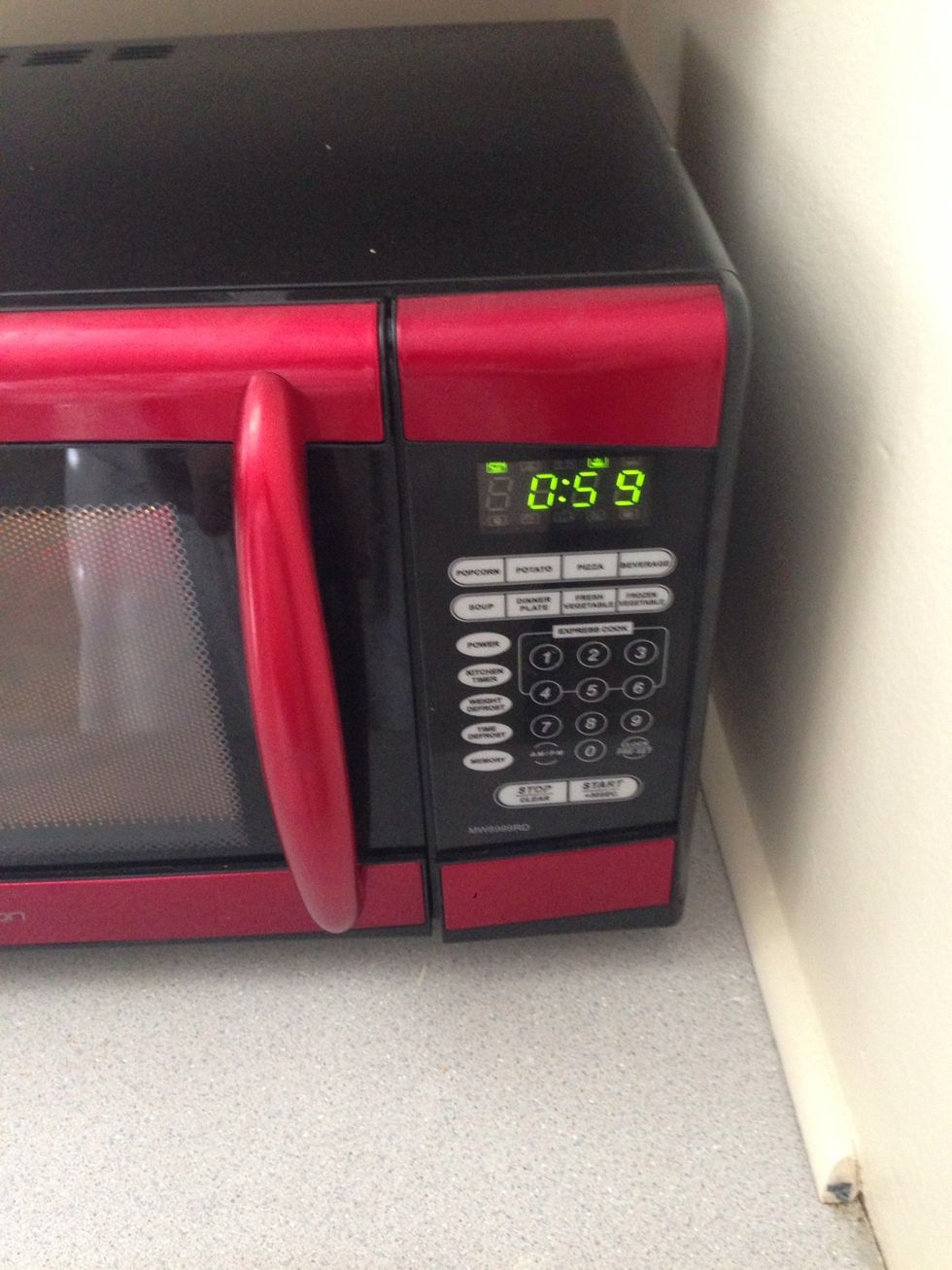 Throw the mixture into the microwave for 1 minutes.