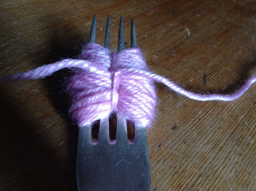 Tie a knot  \u26a0\ufe0fIt must be this knot or it won't work\u26a0\ufe0f