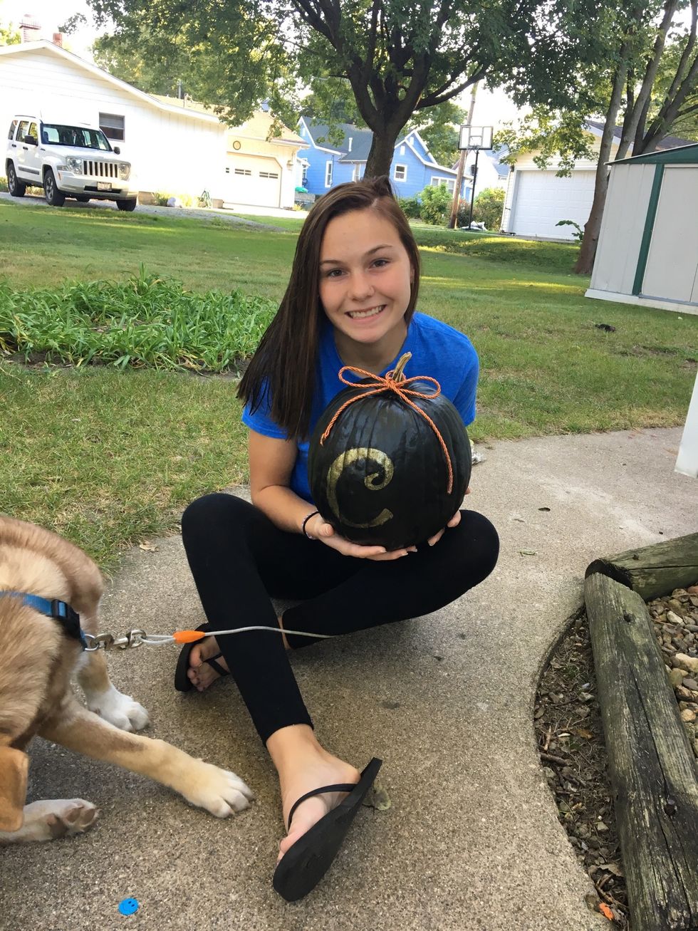 Tie ribbon around the stem.