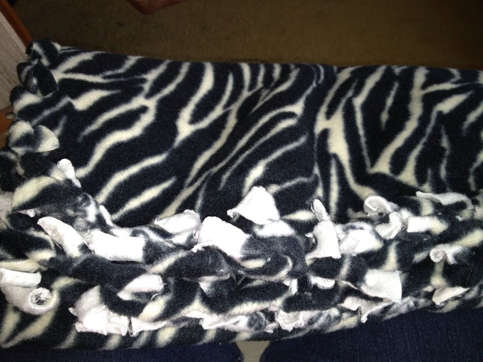 How to make a onelayer fleece tie blanket B+C Guides