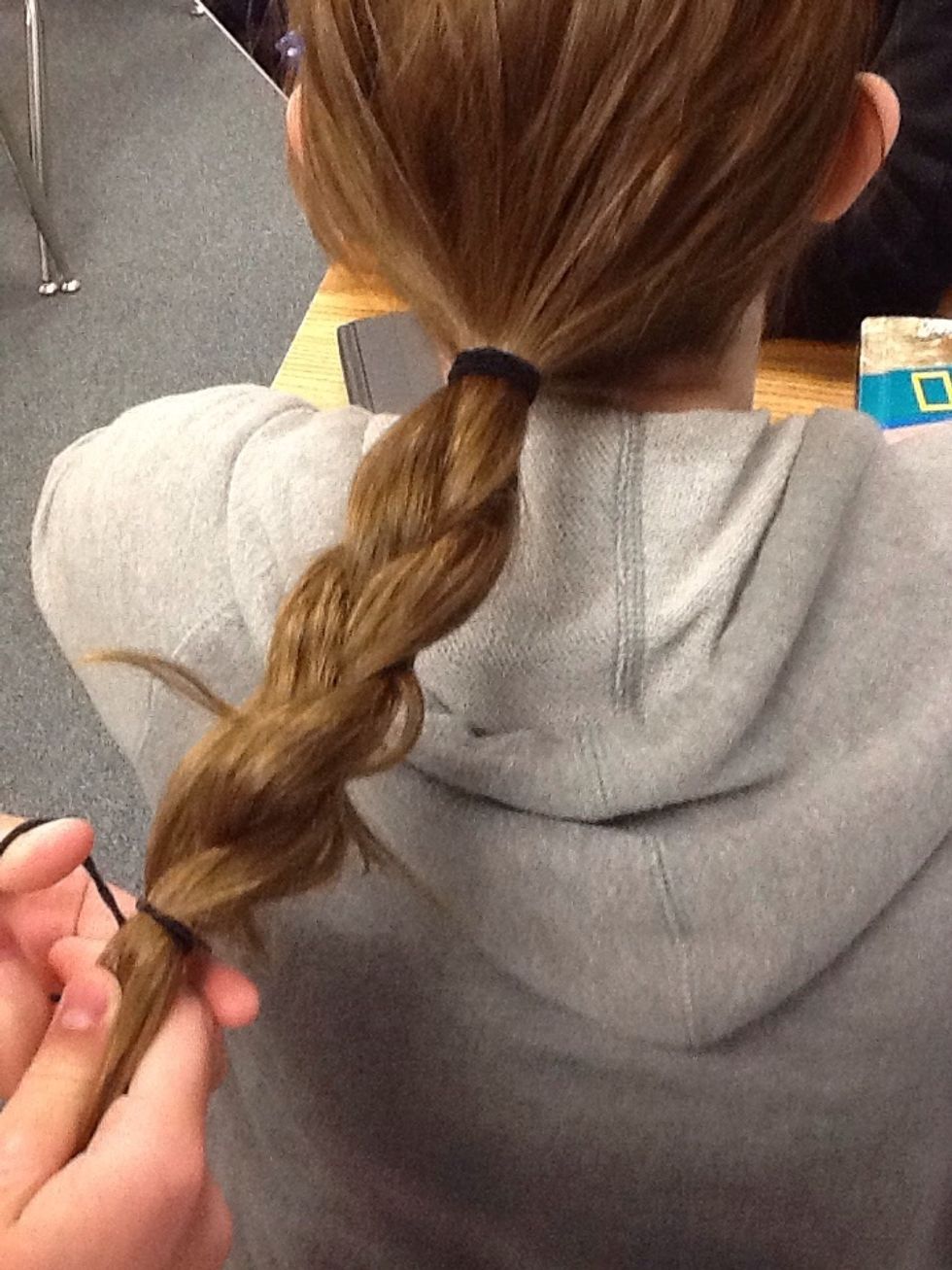 Tie with a horsetail holder.